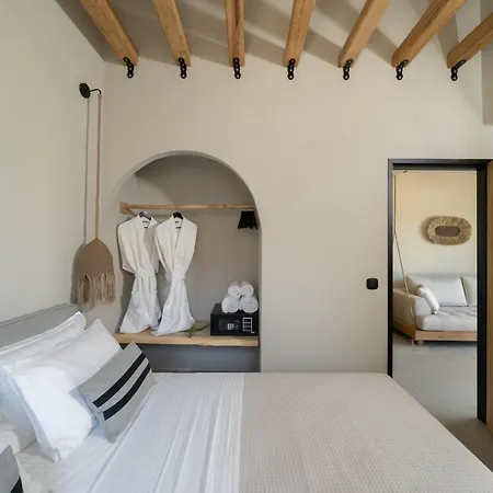 Amo Golden 크리시 아모우디아