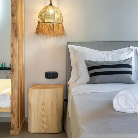 Amo Golden 크리시 아모우디아