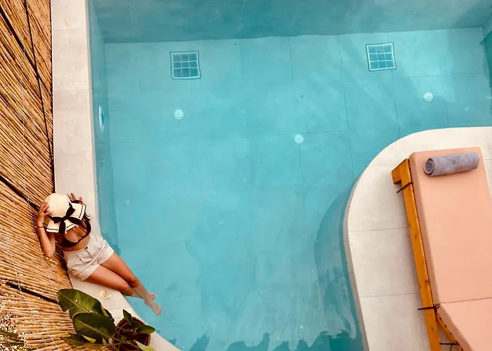 Amo Golden * Chrisi Ammoudia