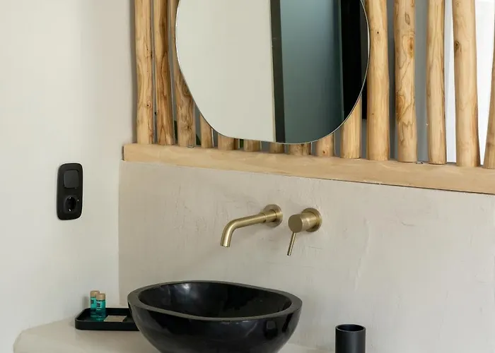 Amo Golden * Χρυσή Αμμουδιά